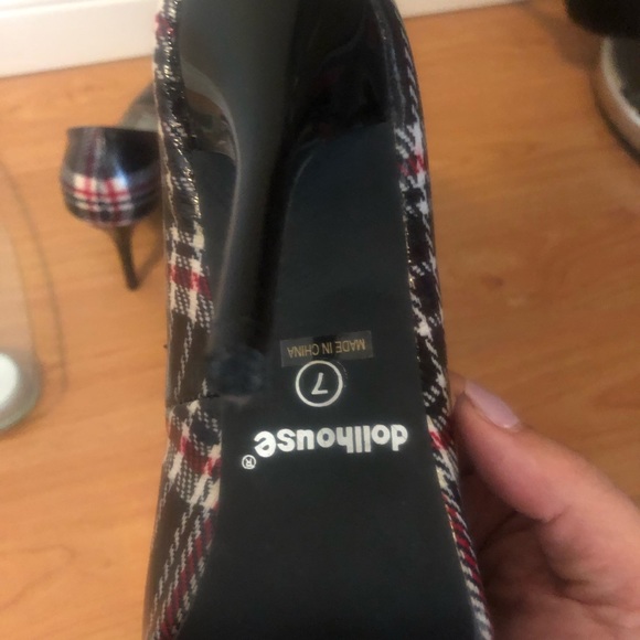 High heels - Picture 3 of 4